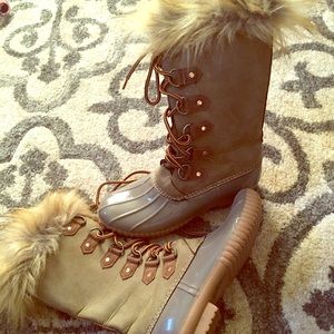 EUC Winter boots